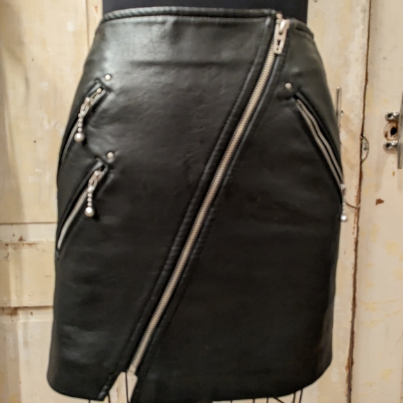 Black NYC/Free People vegan leather mini skirt - Picture 3 of 8